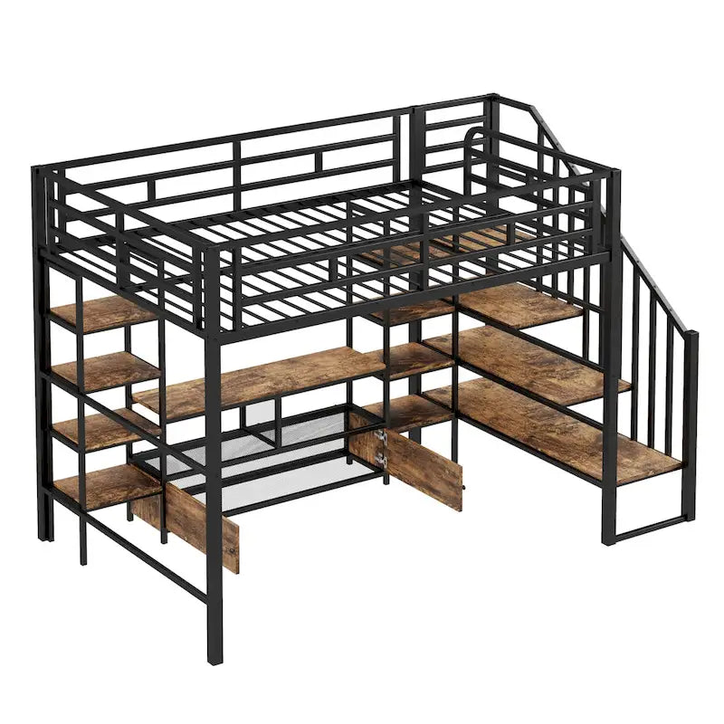 Metalen hoogslaper in full size met trap, lage opbergtafel en opbergplanken